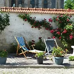 Guest house Les D'hotes Joy